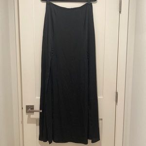 Black maxi skirt w 2 slits